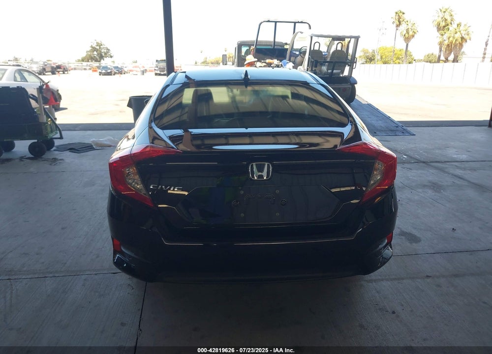 2017 HONDA CIVIC VIN: 19XFC2F75HE207276