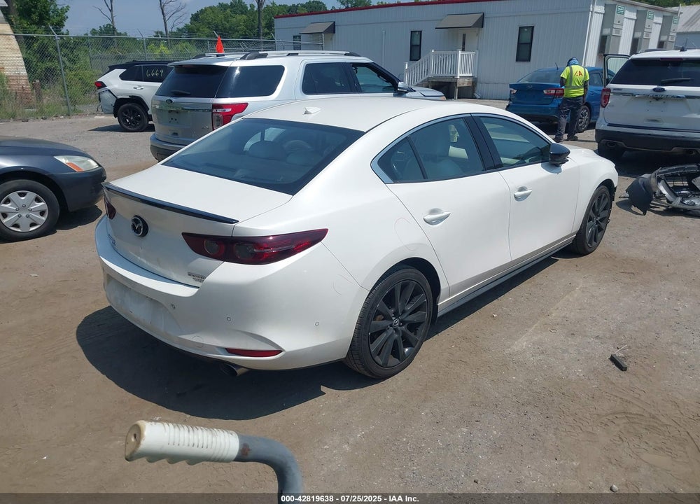 2021 MAZDA 3 VIN: JM1BPBEYXM1311255
