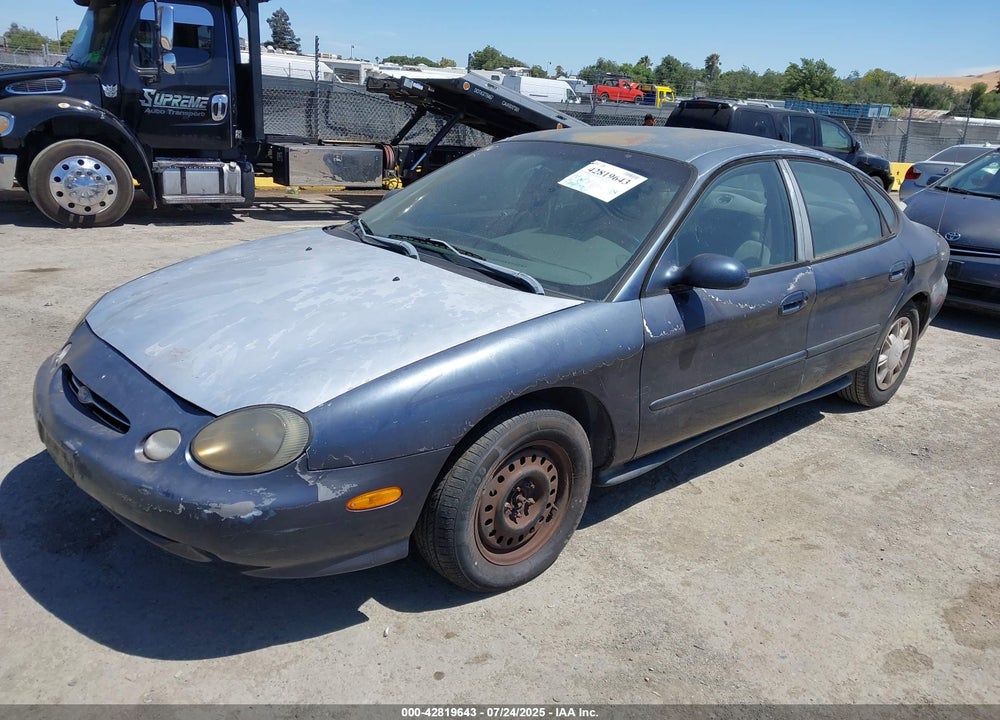 1998 FORD TAURUS VIN: 1FAFP52U2WG156033