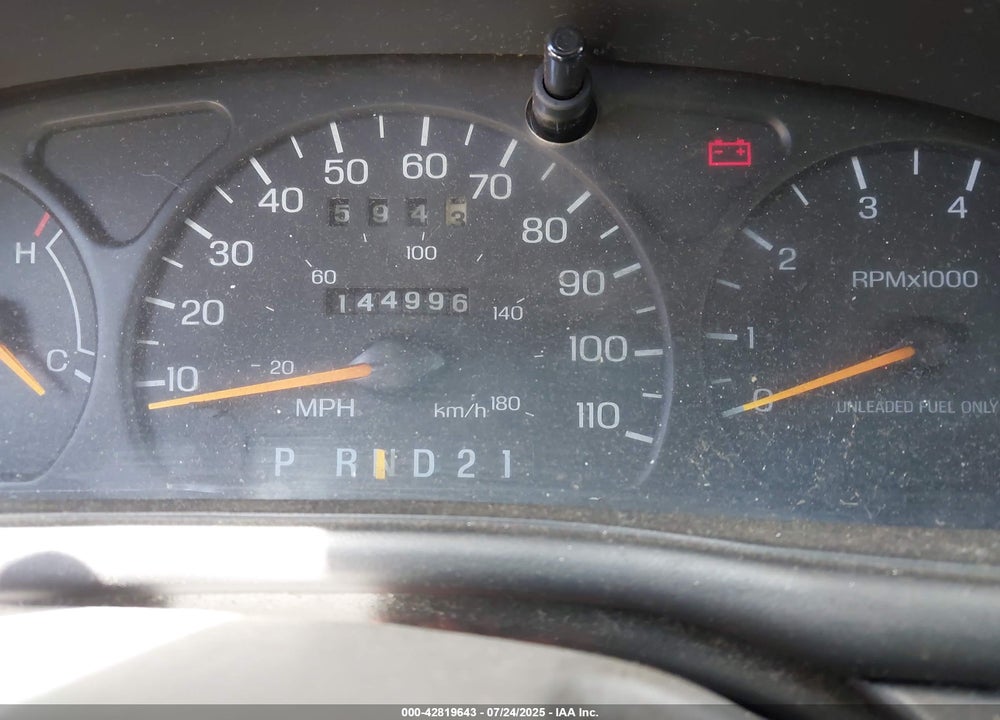 1998 FORD TAURUS VIN: 1FAFP52U2WG156033