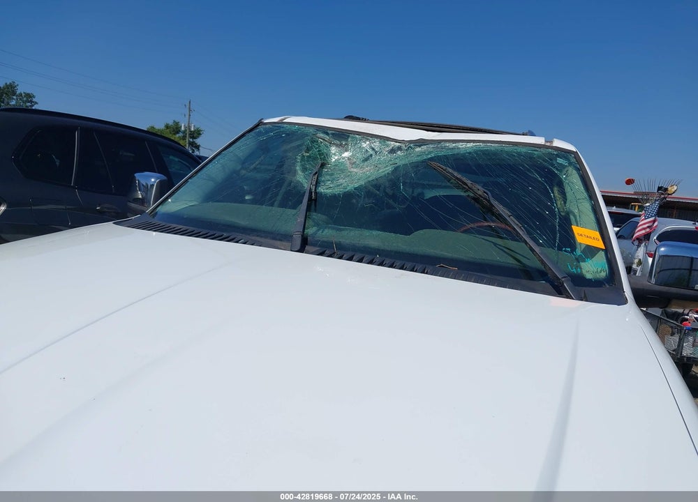 2004 LINCOLN NAVIGATOR VIN: 5LMFU27R64LJ17609