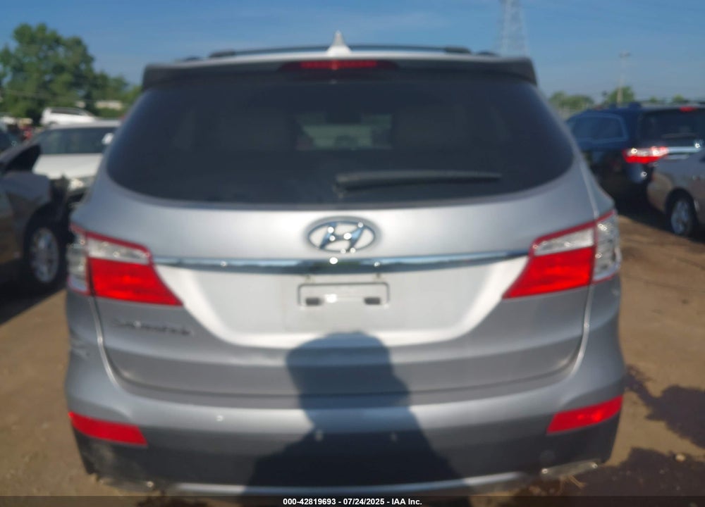 2015 HYUNDAI SANTA FE VIN: KM8SN4HF2FU110135