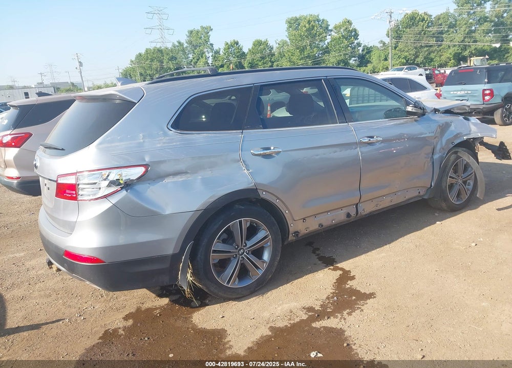 2015 HYUNDAI SANTA FE VIN: KM8SN4HF2FU110135