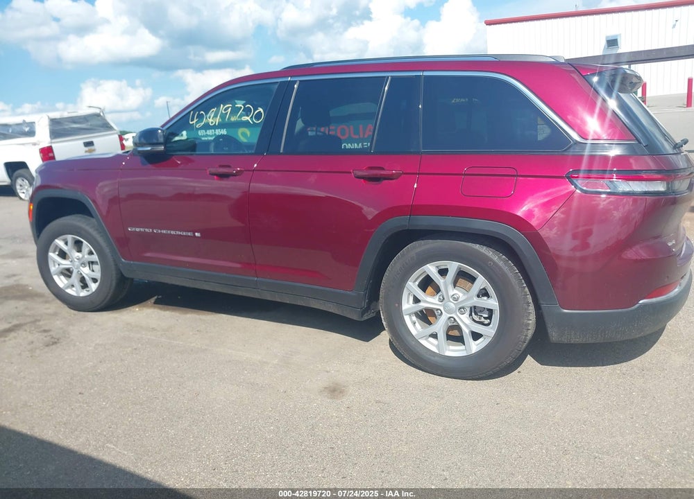2023 JEEP GRAND CHEROKEE VIN: 1C4RJHBG8PC643976