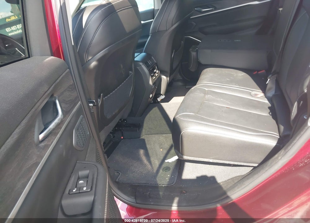 2023 JEEP GRAND CHEROKEE VIN: 1C4RJHBG8PC643976