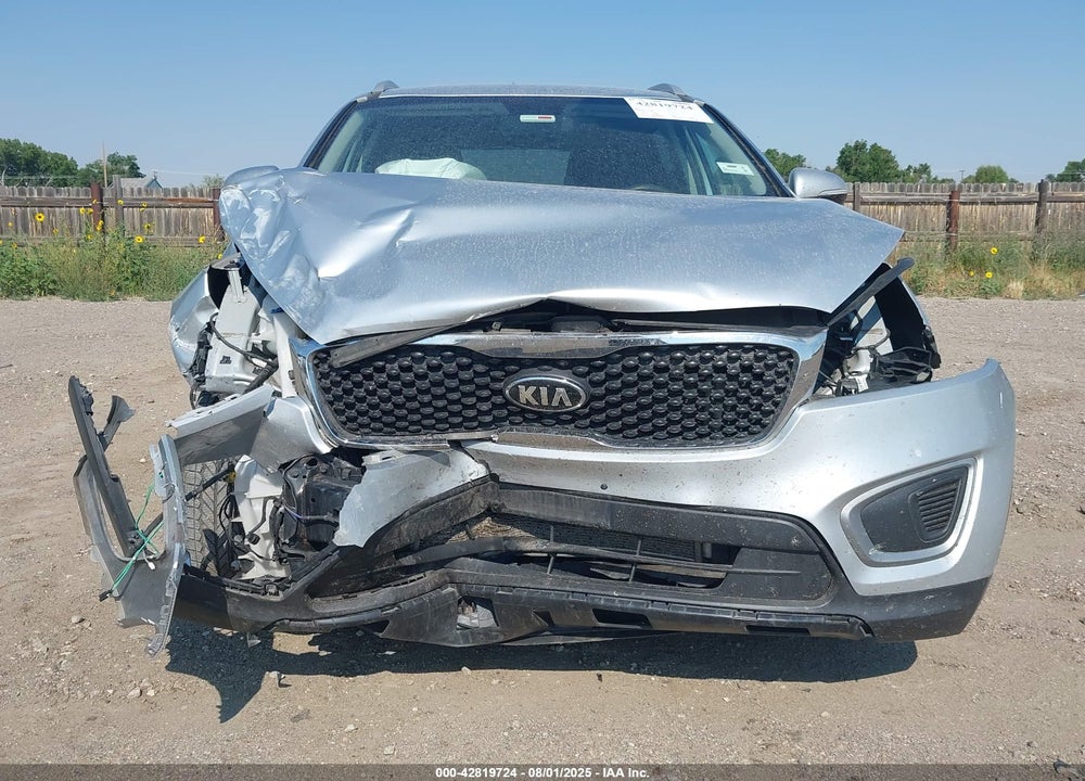 2017 KIA SORENTO VIN: 5XYPGDA35HG327932