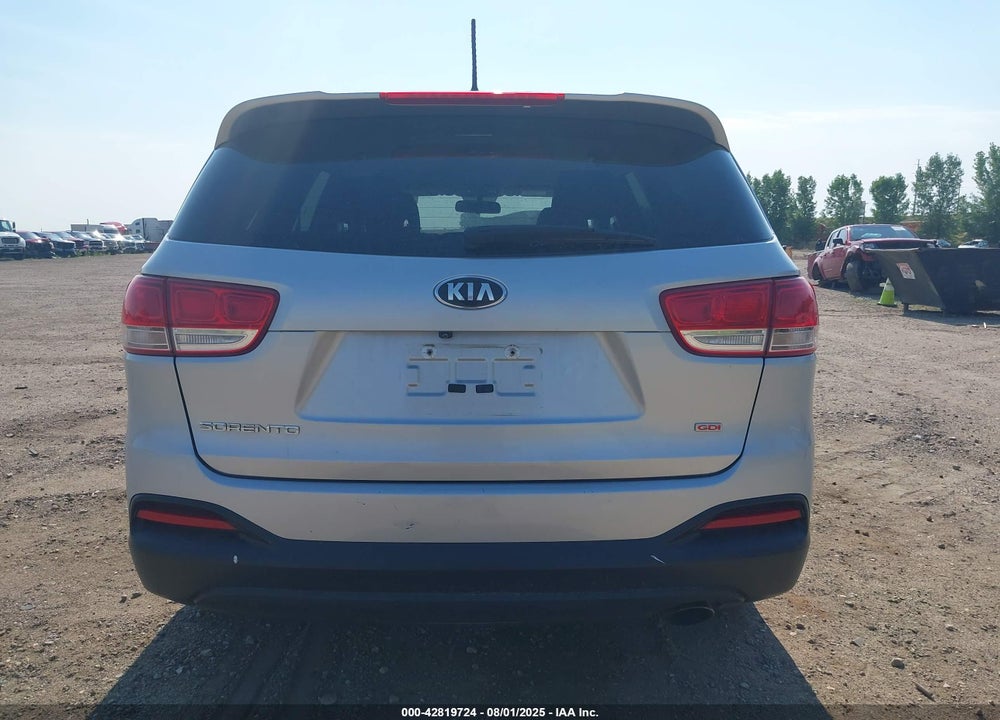 2017 KIA SORENTO VIN: 5XYPGDA35HG327932