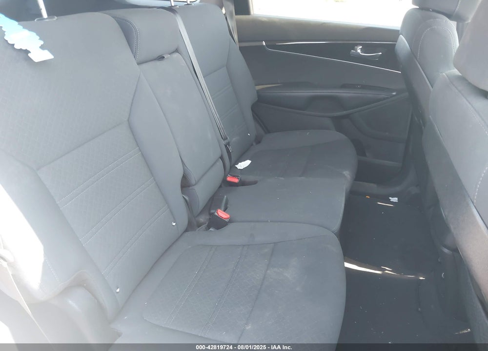 2017 KIA SORENTO VIN: 5XYPGDA35HG327932