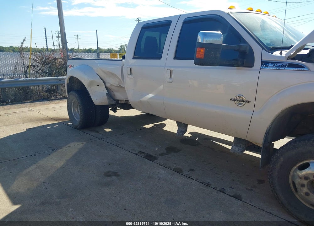 2011 FORD F-350 LARIAT VIN: 1FT8W3DT5BEB47833