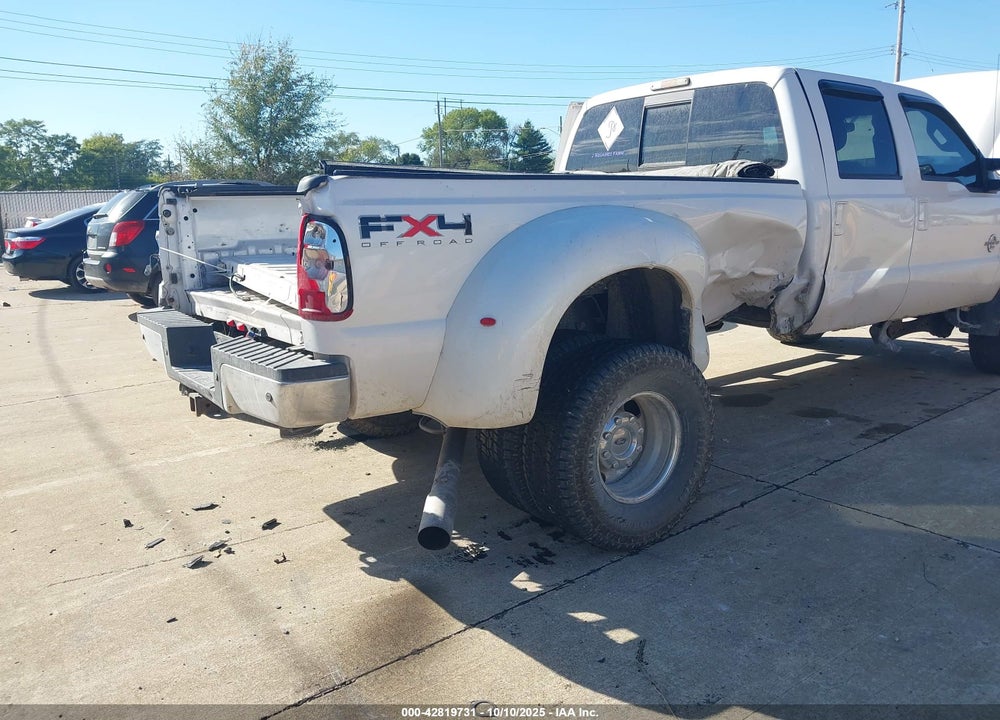 2011 FORD F-350 LARIAT VIN: 1FT8W3DT5BEB47833