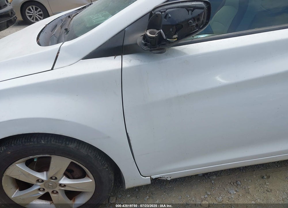2012 HYUNDAI ELANTRA VIN: 5NPDH4AE3CH113864
