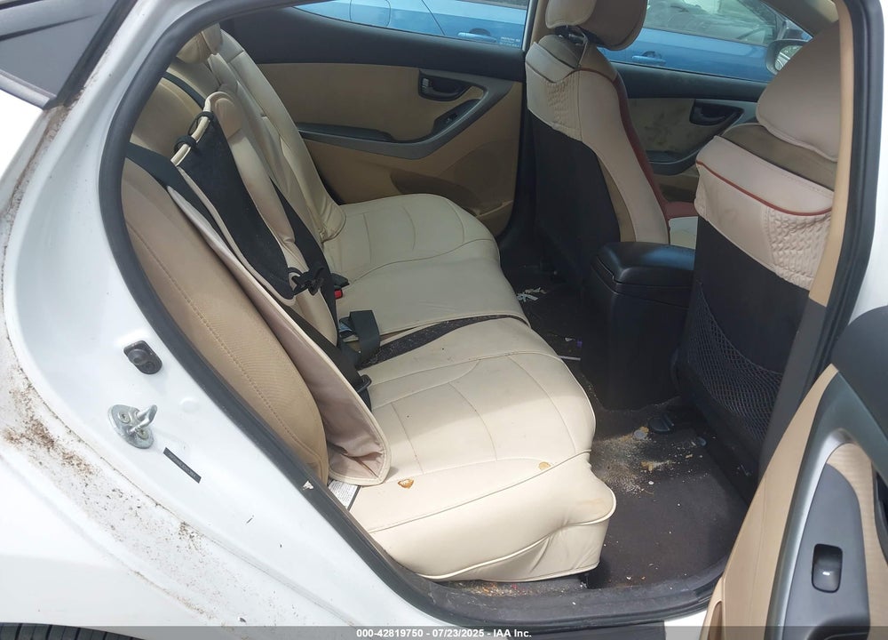 2012 HYUNDAI ELANTRA VIN: 5NPDH4AE3CH113864