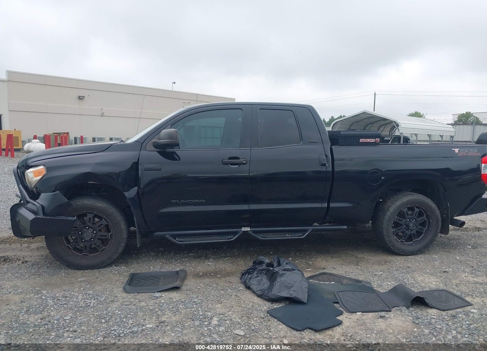 2016 TOYOTA TUNDRA SR5 5.7L V8 VIN: 5TFRW5F11GX200826