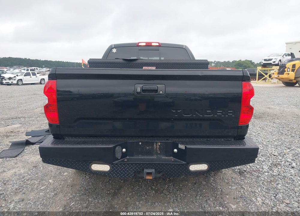 2016 TOYOTA TUNDRA SR5 5.7L V8 VIN: 5TFRW5F11GX200826