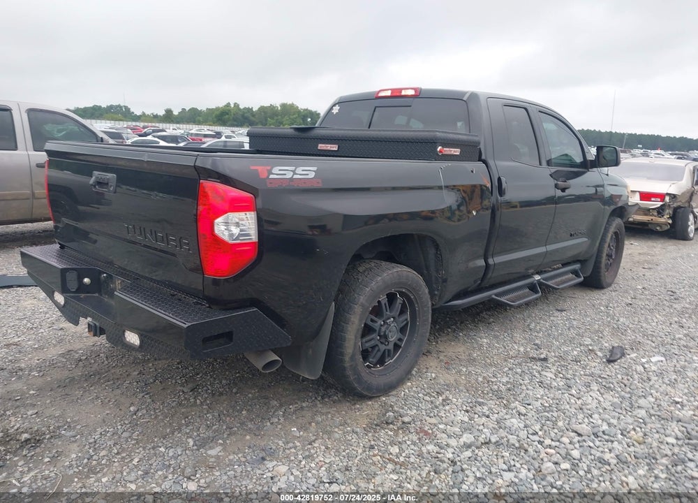 2016 TOYOTA TUNDRA SR5 5.7L V8 VIN: 5TFRW5F11GX200826