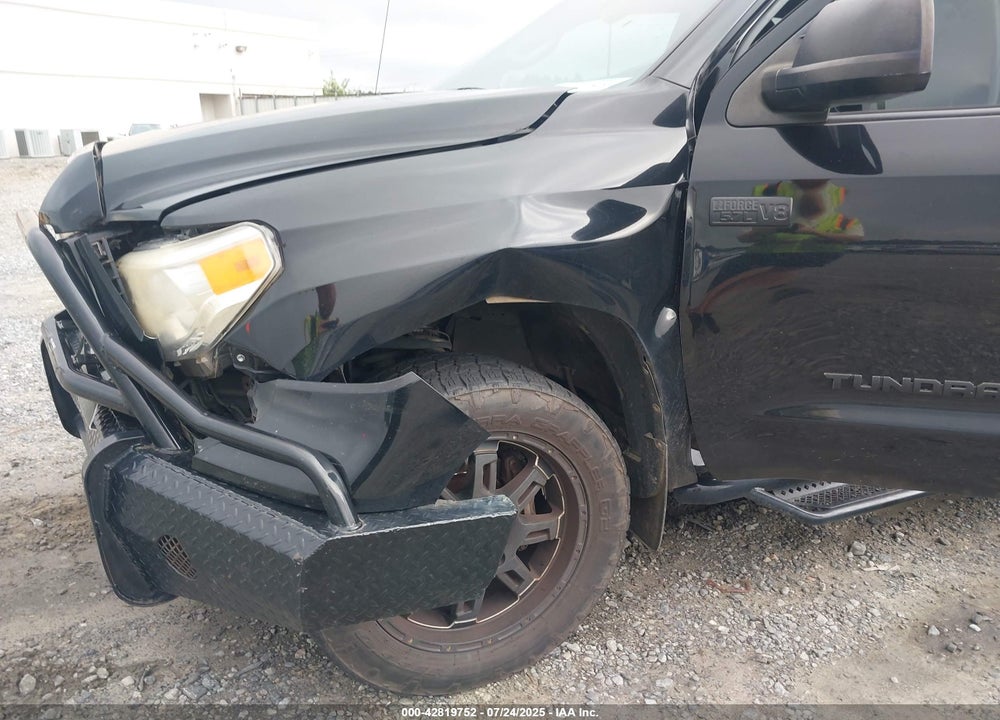 2016 TOYOTA TUNDRA SR5 5.7L V8 VIN: 5TFRW5F11GX200826