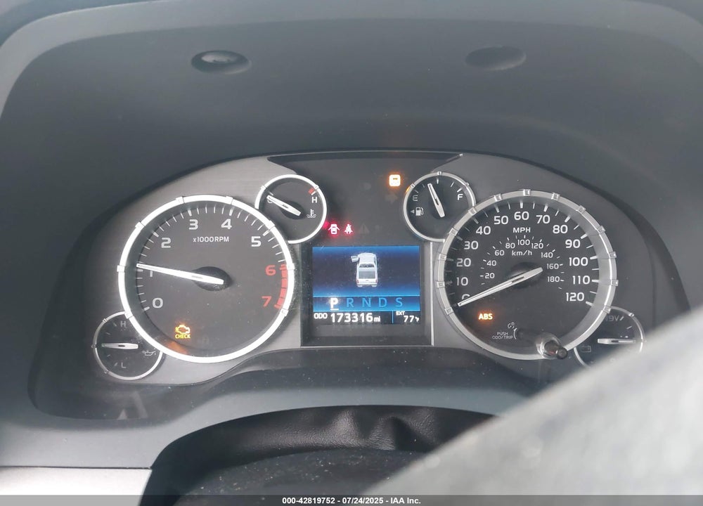 2016 TOYOTA TUNDRA SR5 5.7L V8 VIN: 5TFRW5F11GX200826
