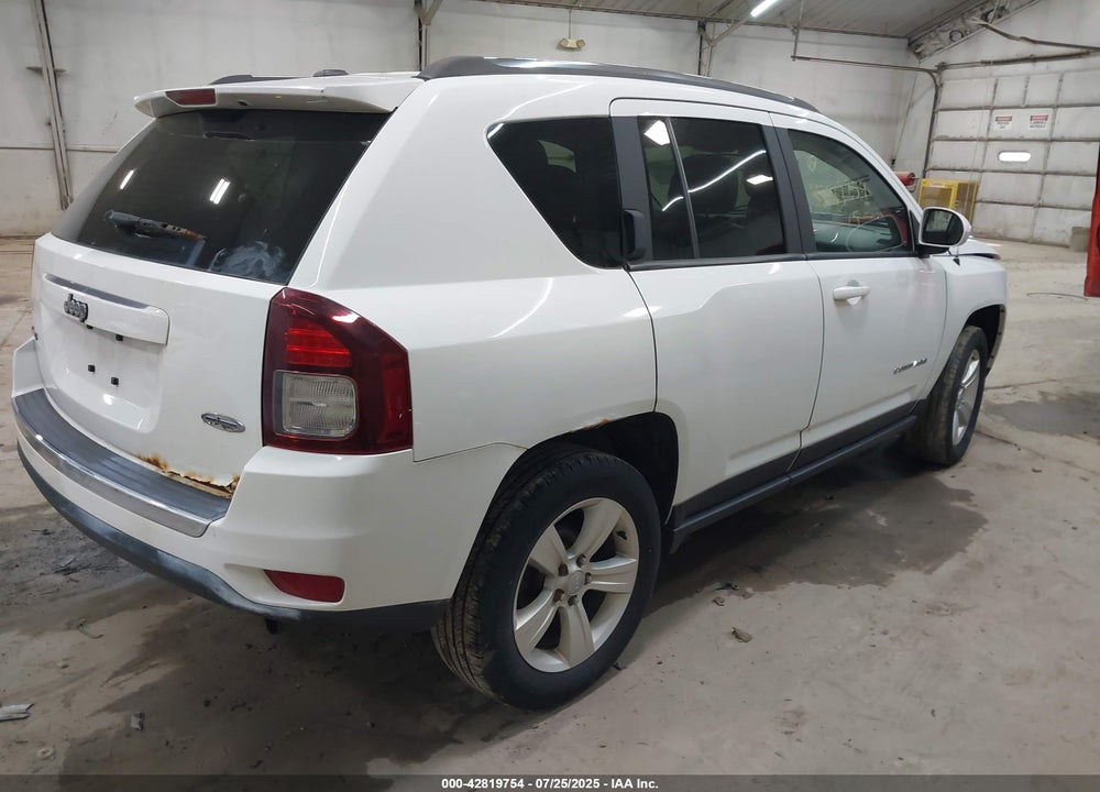 2015 JEEP COMPASS VIN: 1C4NJDEB1FD120752