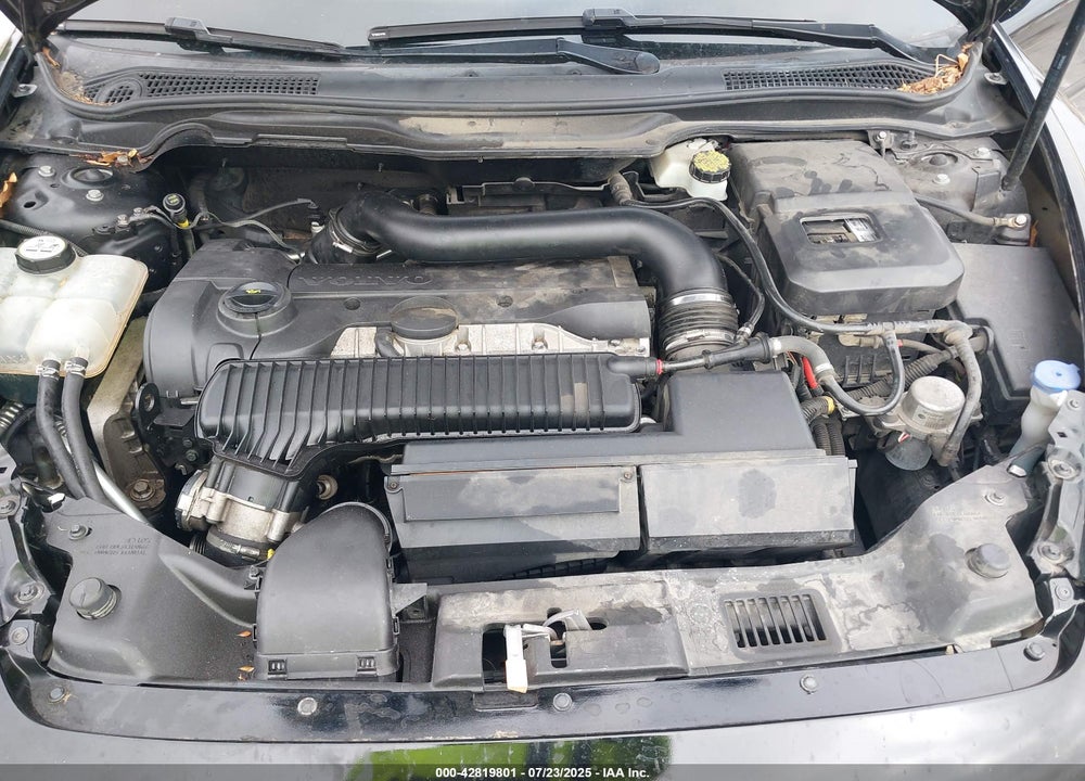 2013 VOLVO C70 VIN: YV1672MC3DJ142956