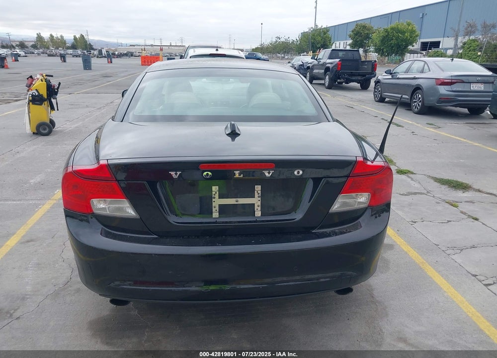 2013 VOLVO C70 VIN: YV1672MC3DJ142956