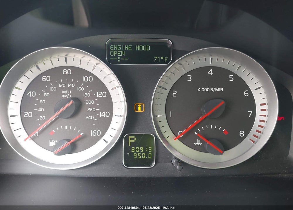 2013 VOLVO C70 VIN: YV1672MC3DJ142956