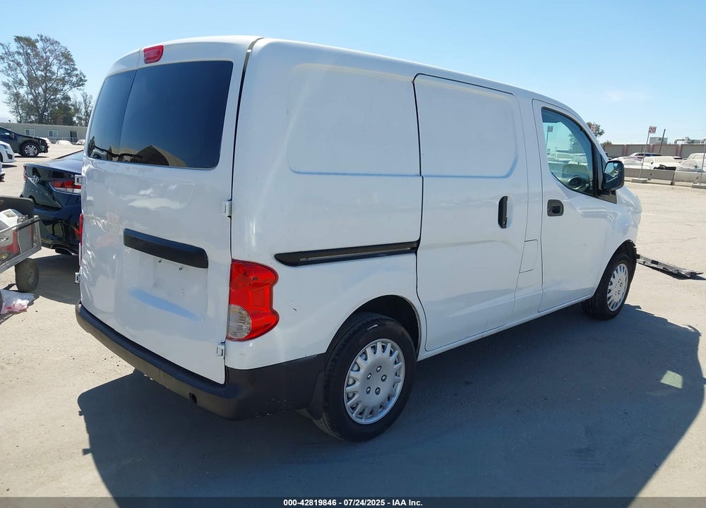 2015 NISSAN NV200 VIN: 3N6CMOKN3FK716948