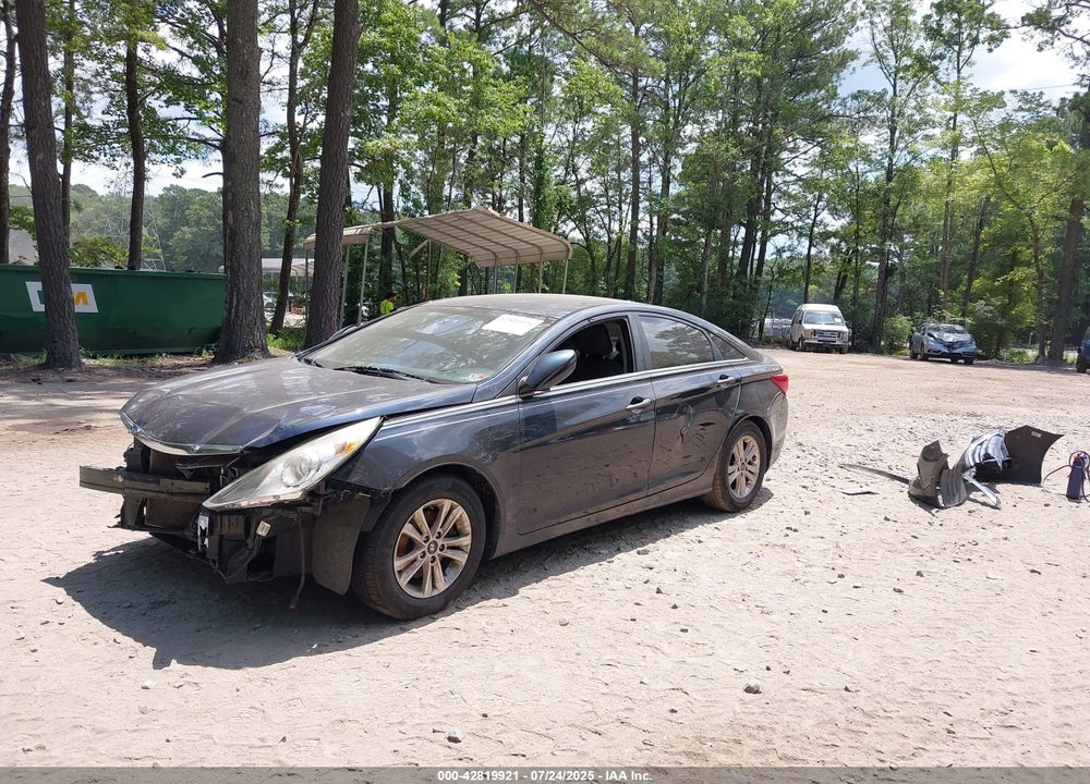 2013 HYUNDAI SONATA VIN: 5NPEB4AC0DH695685