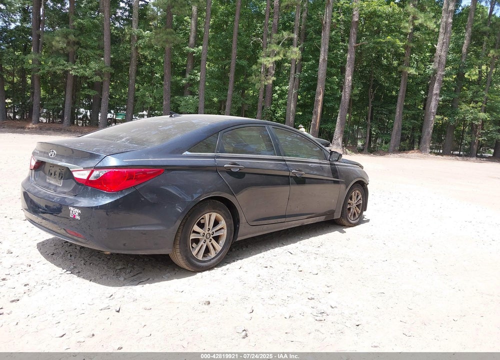 2013 HYUNDAI SONATA VIN: 5NPEB4AC0DH695685