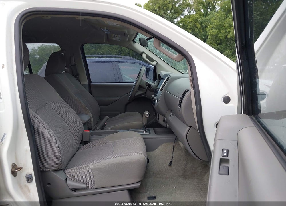 2015 NISSAN FRONTIER VIN: 1N6AD0EV8FN716019