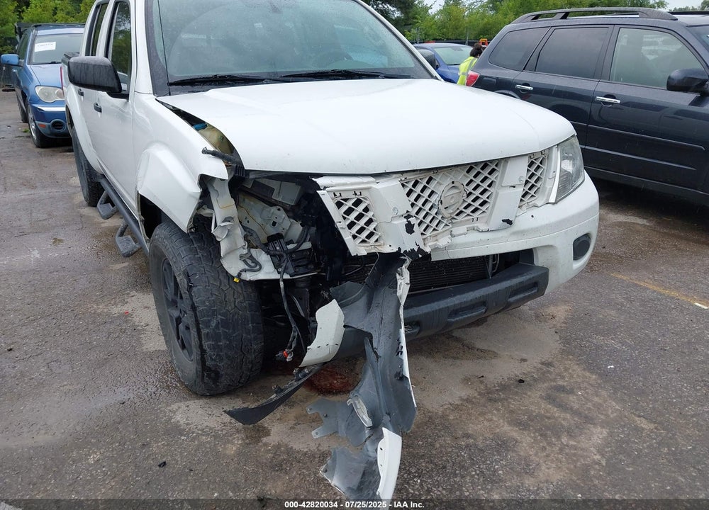 2015 NISSAN FRONTIER VIN: 1N6AD0EV8FN716019