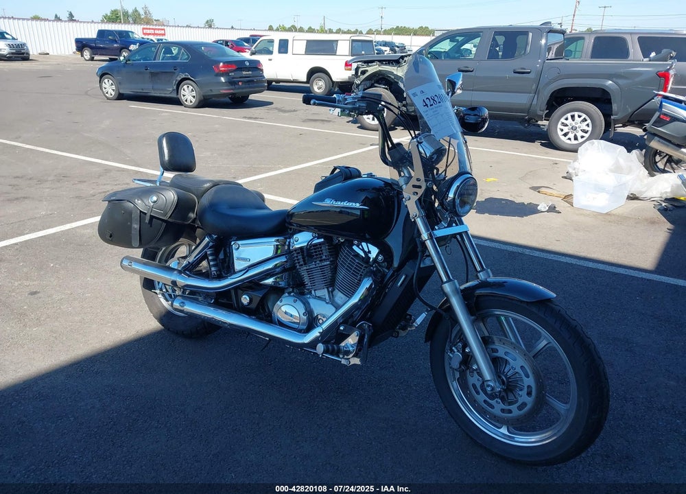 2005 HONDA VT1100 C VIN: 1HFSC18035A900845