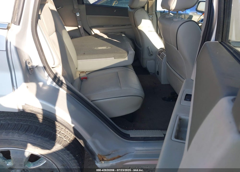 2008 JEEP GRAND CHEROKEE VIN: 1J8HR68M68C242958
