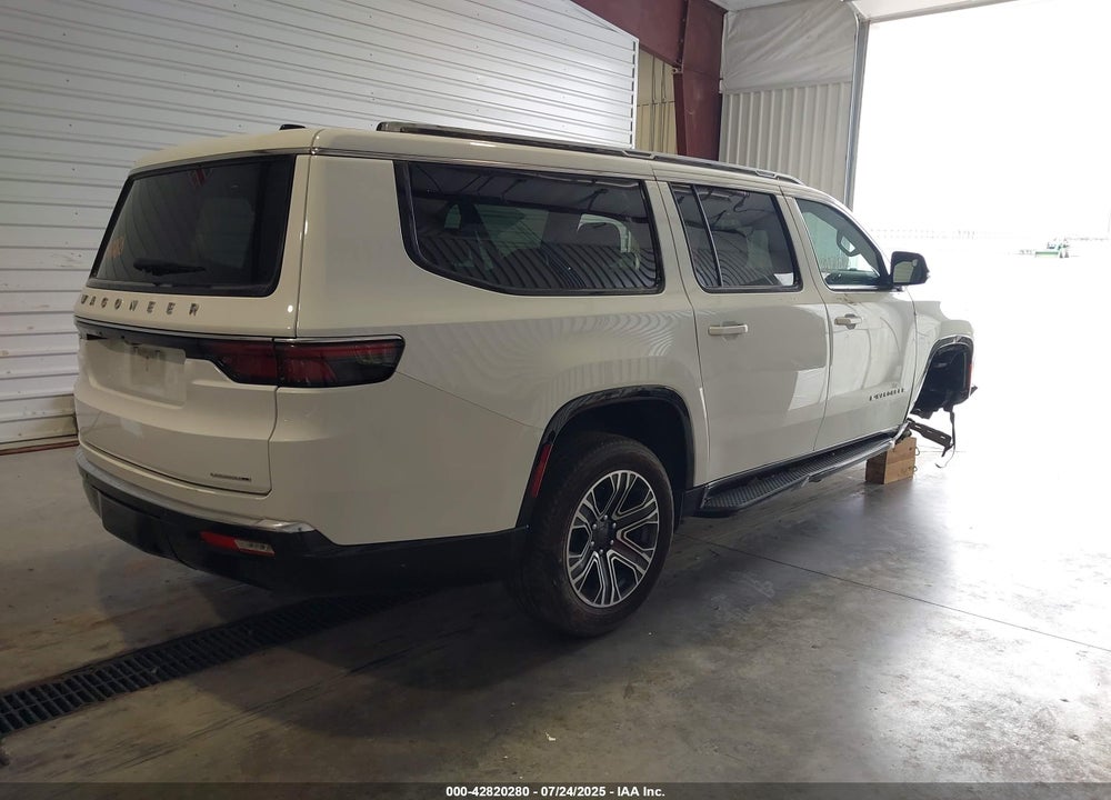 2024 JEEP WAGONEER L SERIES II 4X4 VIN: 1C4SJSBP5RS144530