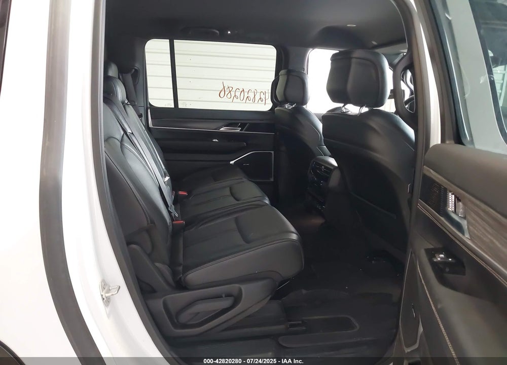 2024 JEEP WAGONEER L SERIES II 4X4 VIN: 1C4SJSBP5RS144530