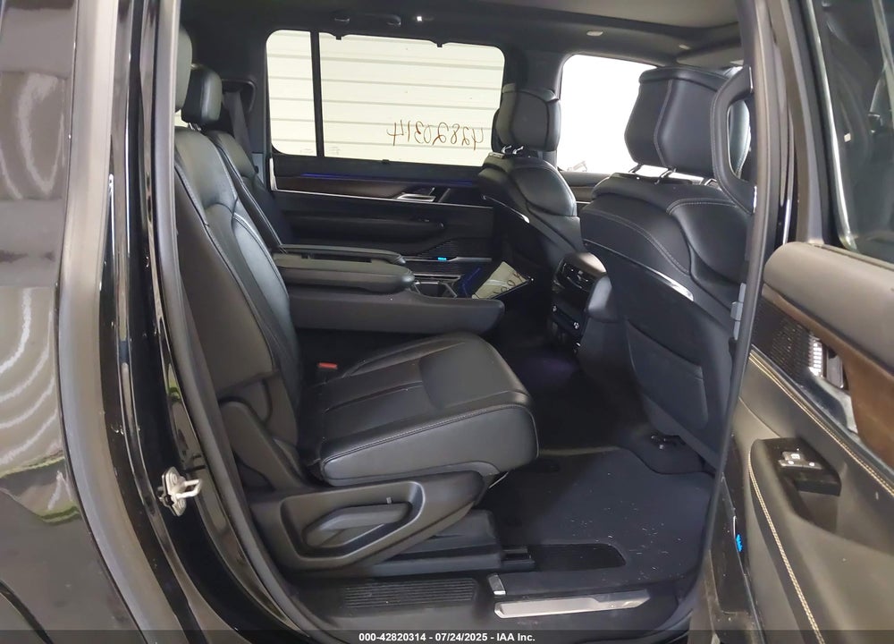 2024 JEEP GRAND WAGONEER L 4X4 VIN: 1C4SJSEP4RS106878