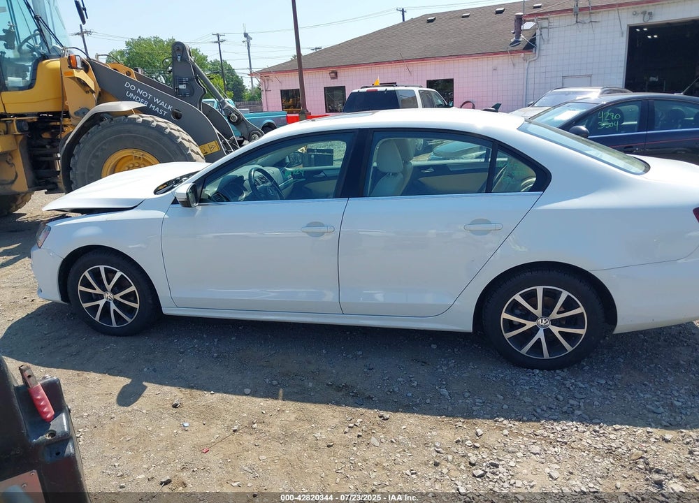 2017 VOLKSWAGEN JETTA VIN: 3VWDB7AJ4HM412763