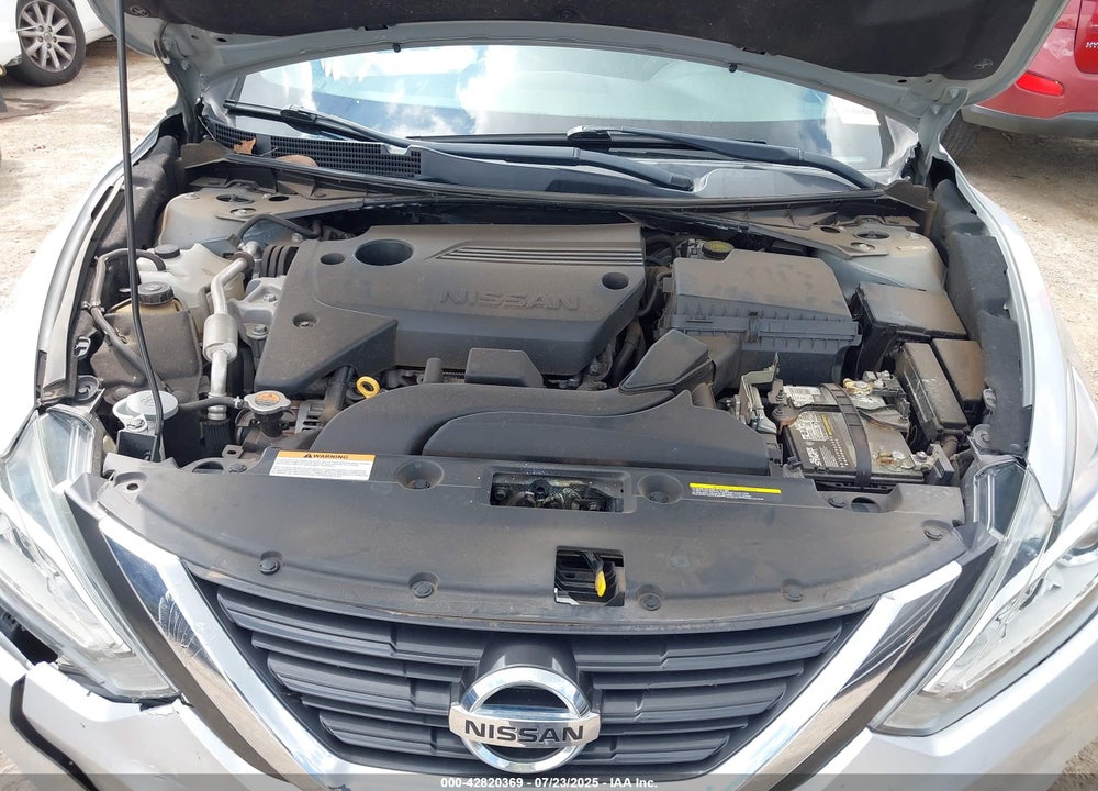 2017 NISSAN ALTIMA VIN: 1N4AL3AP1HN305763