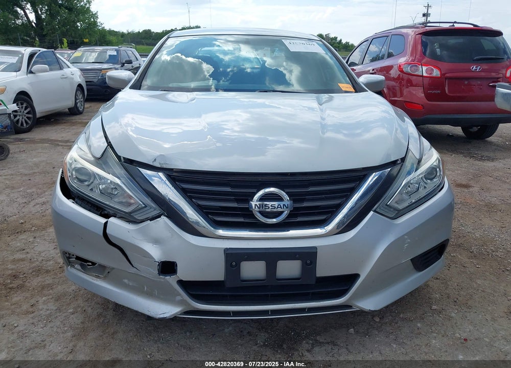 2017 NISSAN ALTIMA VIN: 1N4AL3AP1HN305763