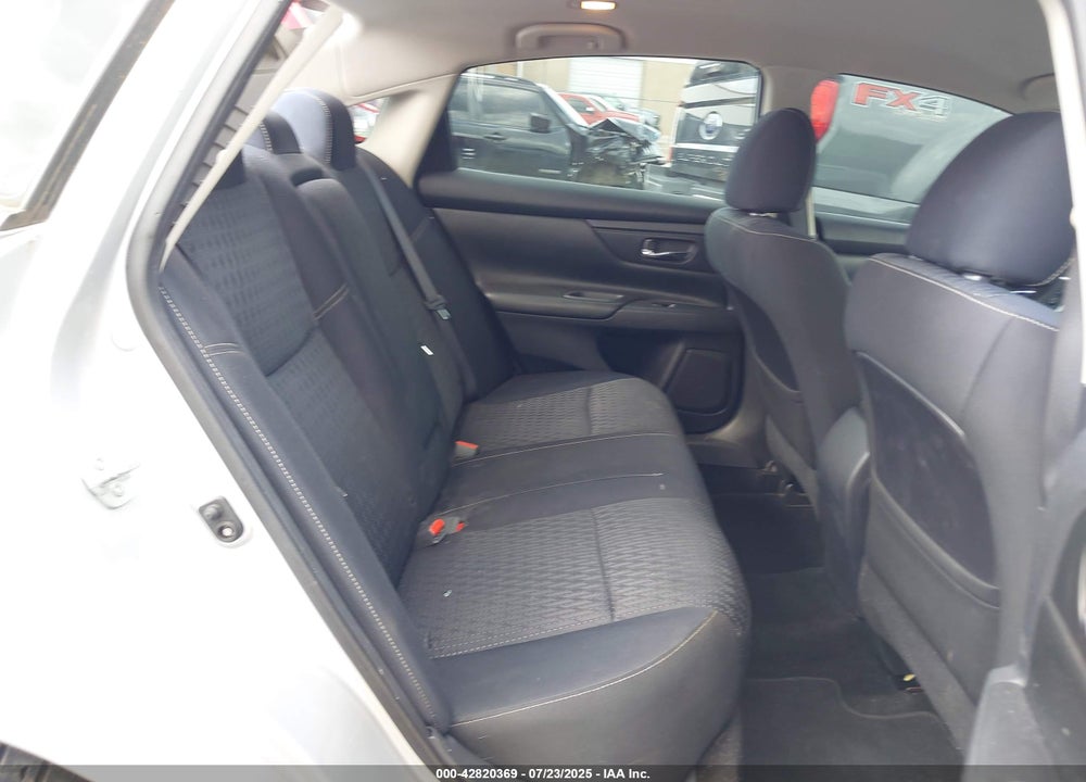 2017 NISSAN ALTIMA VIN: 1N4AL3AP1HN305763