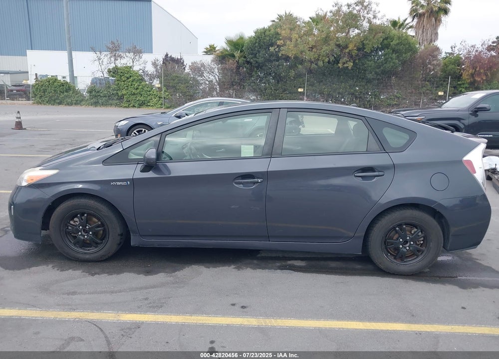 2015 TOYOTA PRIUS VIN: JTDKN3DU7F1907839