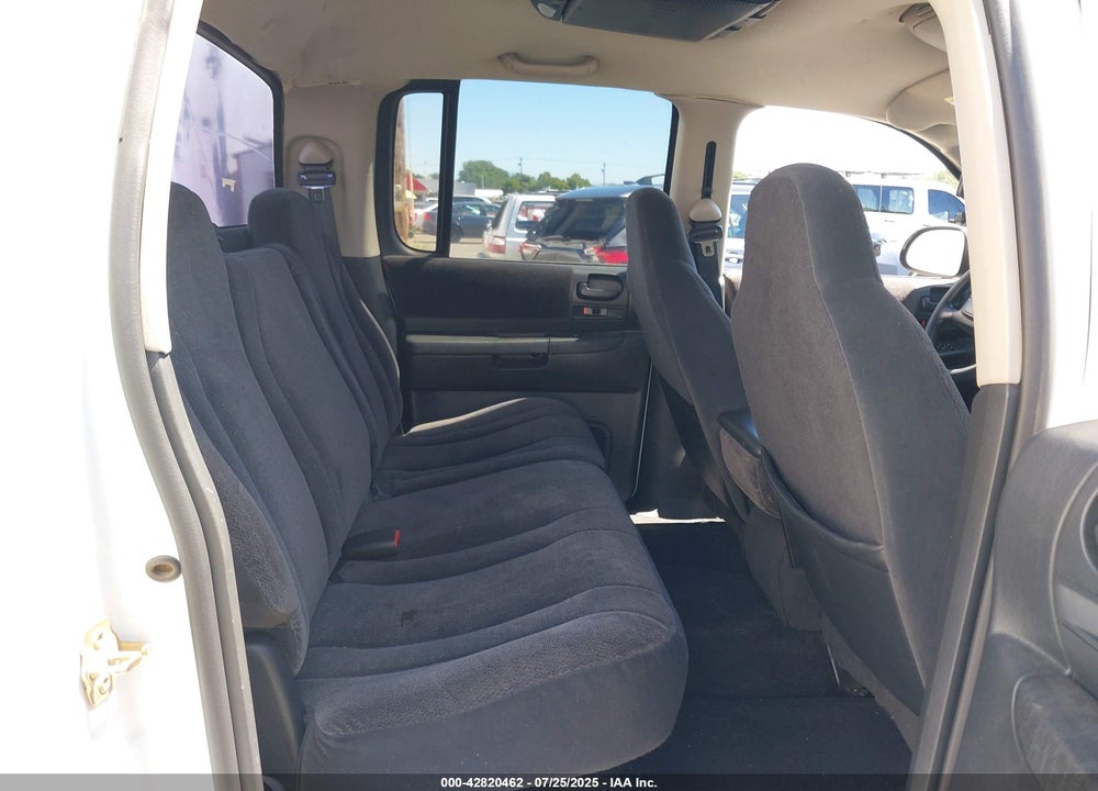 2002 DODGE DAKOTA VIN: 1B7HG38N42S709487