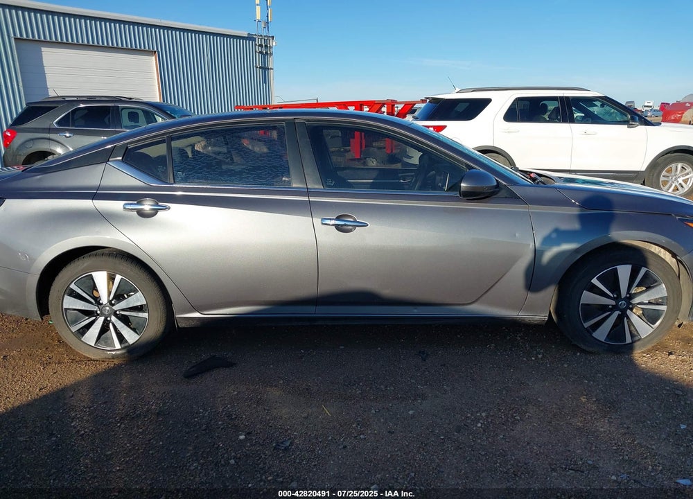 2021 NISSAN ALTIMA SV FWD VIN: 1N4BL4DV2MN335062