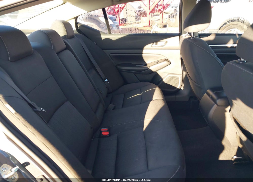 2021 NISSAN ALTIMA SV FWD VIN: 1N4BL4DV2MN335062