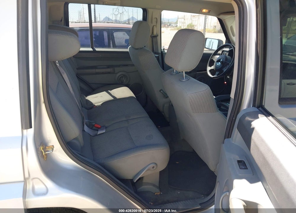 2007 JEEP COMMANDER VIN: 1J8HG48N77C547242