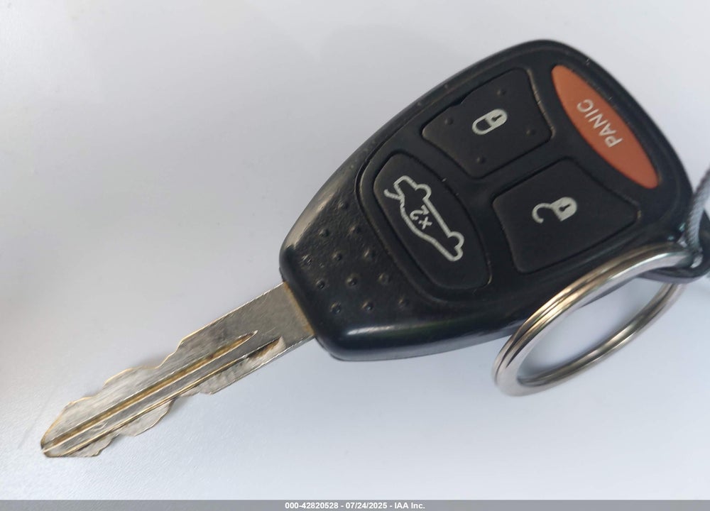 2005 CHRYSLER 300C VIN: 2C3JA63H65H572266