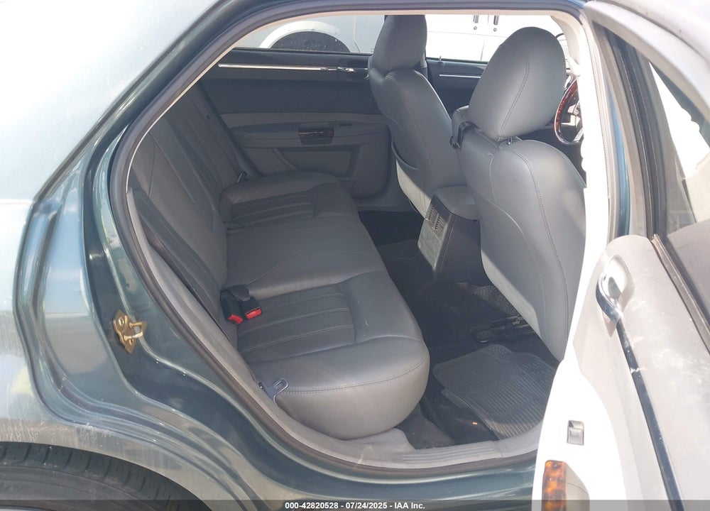 2005 CHRYSLER 300C VIN: 2C3JA63H65H572266