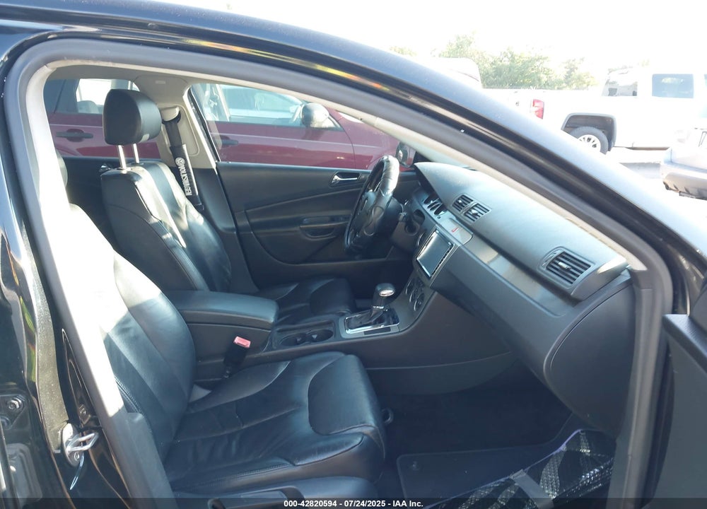 2006 VOLKSWAGEN PASSAT VIN: WVWEK73C66P108959