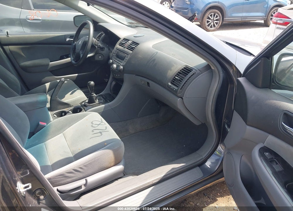 2007 HONDA ACCORD VIN: 1HGCM553X7A002636