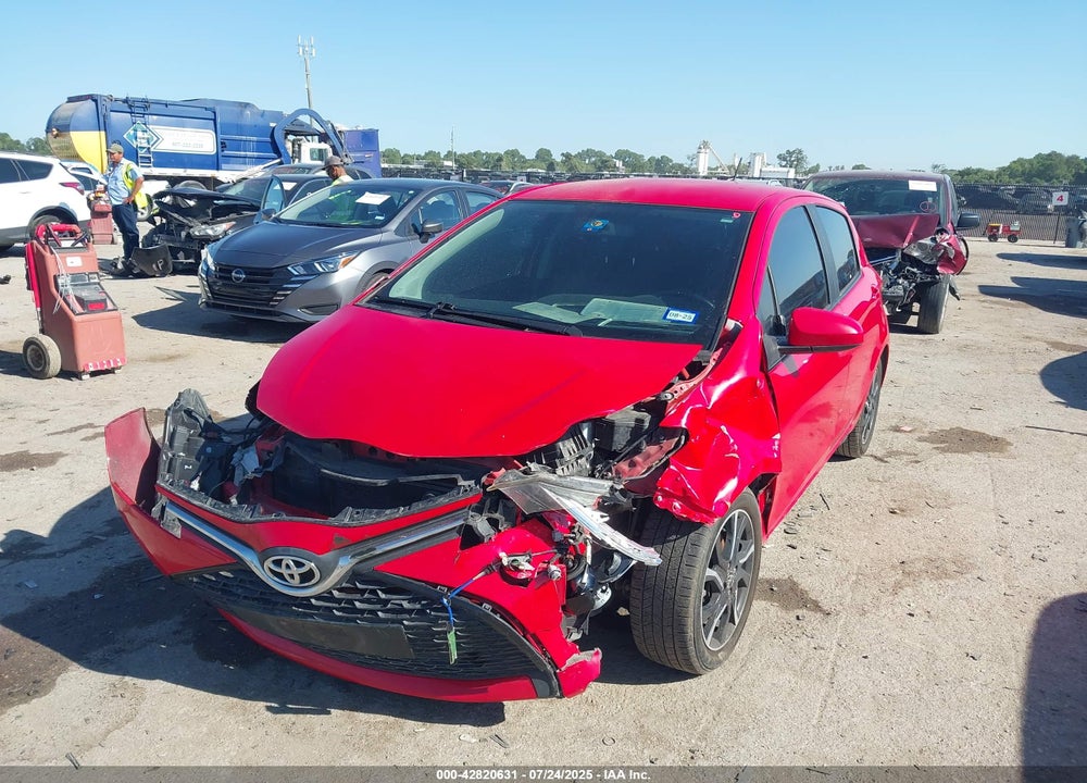 2015 TOYOTA YARIS VIN: VNKKTUD39FA049221