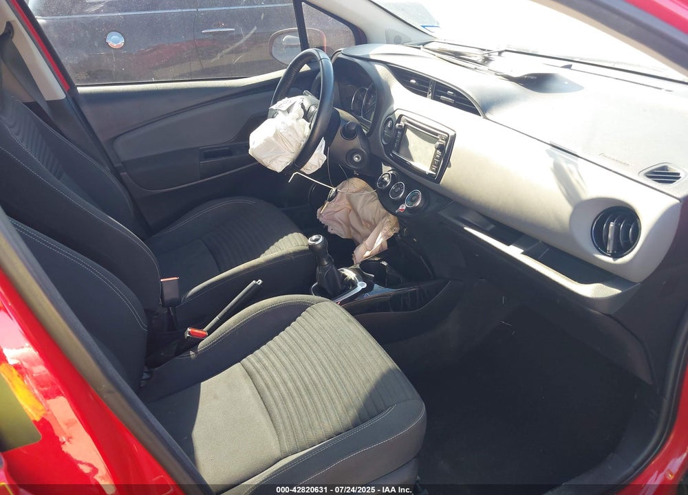2015 TOYOTA YARIS VIN: VNKKTUD39FA049221